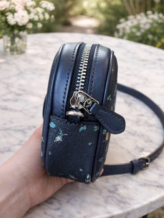 Coach Belt Bag Convertible Crossbody Bag With Rose Bouquet Print EUC - Picture 6 of 7